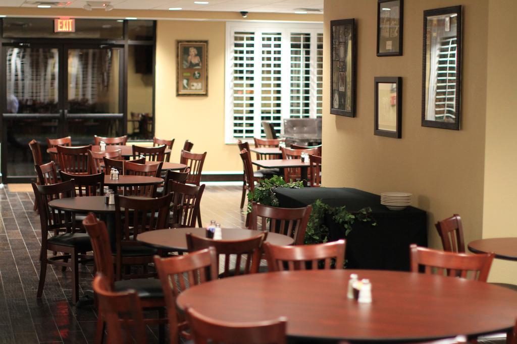 Marble Waters Hotel & Suites, Trademark By Wyndham (Adults Only) Jacksonville Exteriör bild